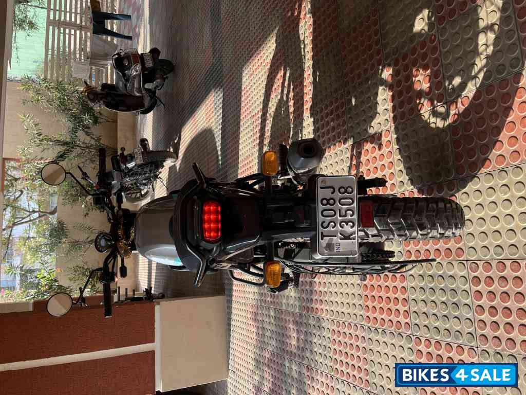 Royal Enfield Scram 411