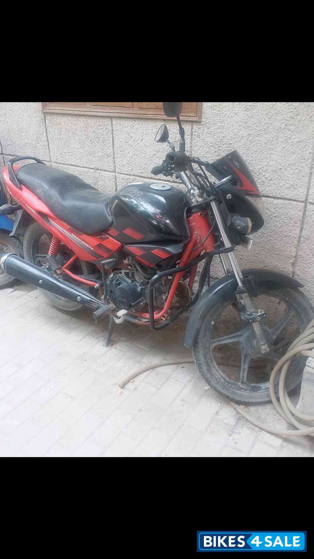 Red Black Hero Glamour