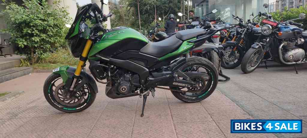 Savana Green Bajaj Dominar 400 ABS BS6