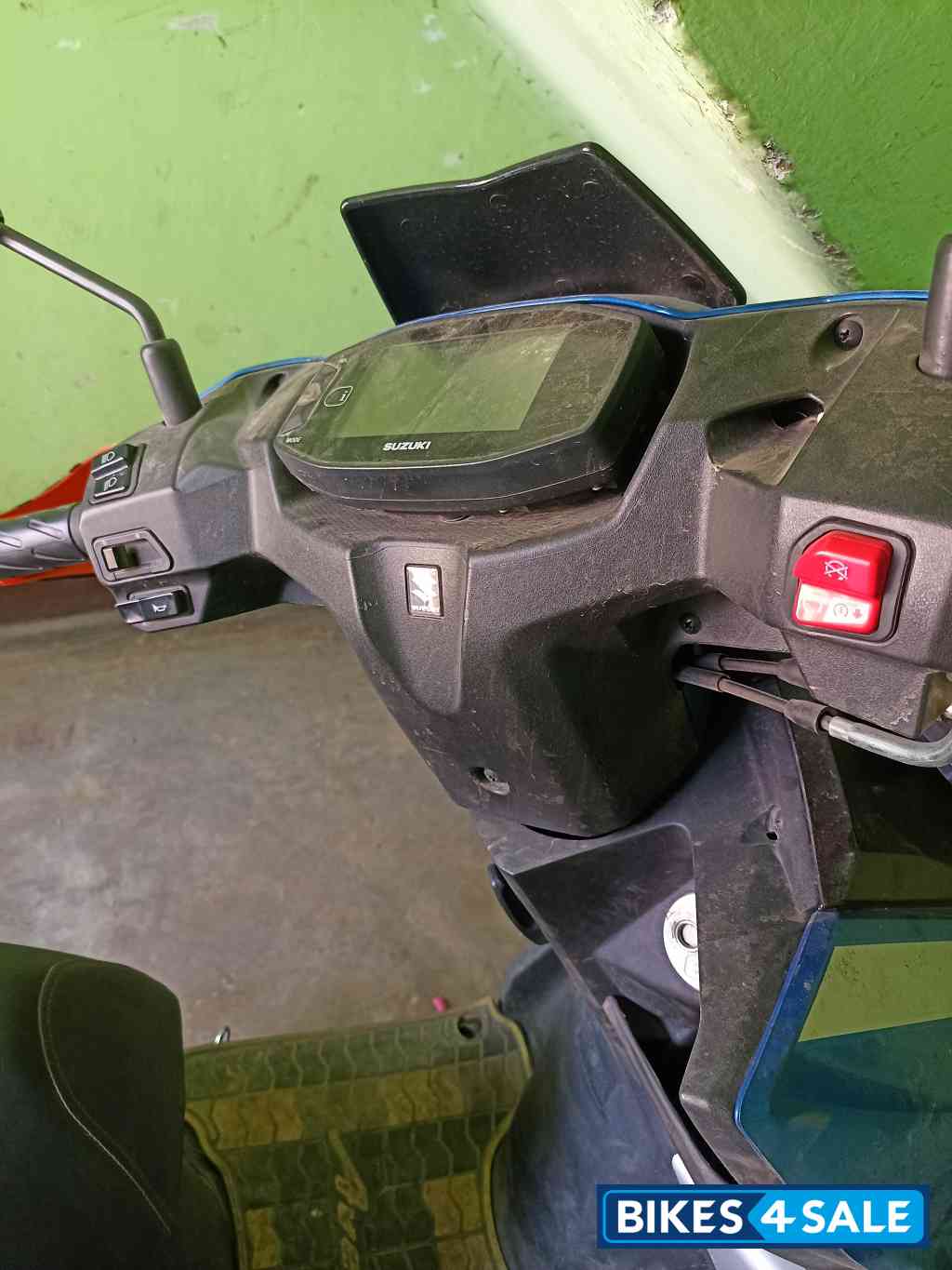 Suzuki Avenis 125 Ride Connect Edition