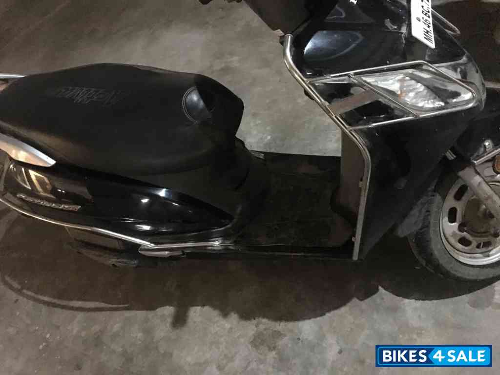 Black Honda Activa 125