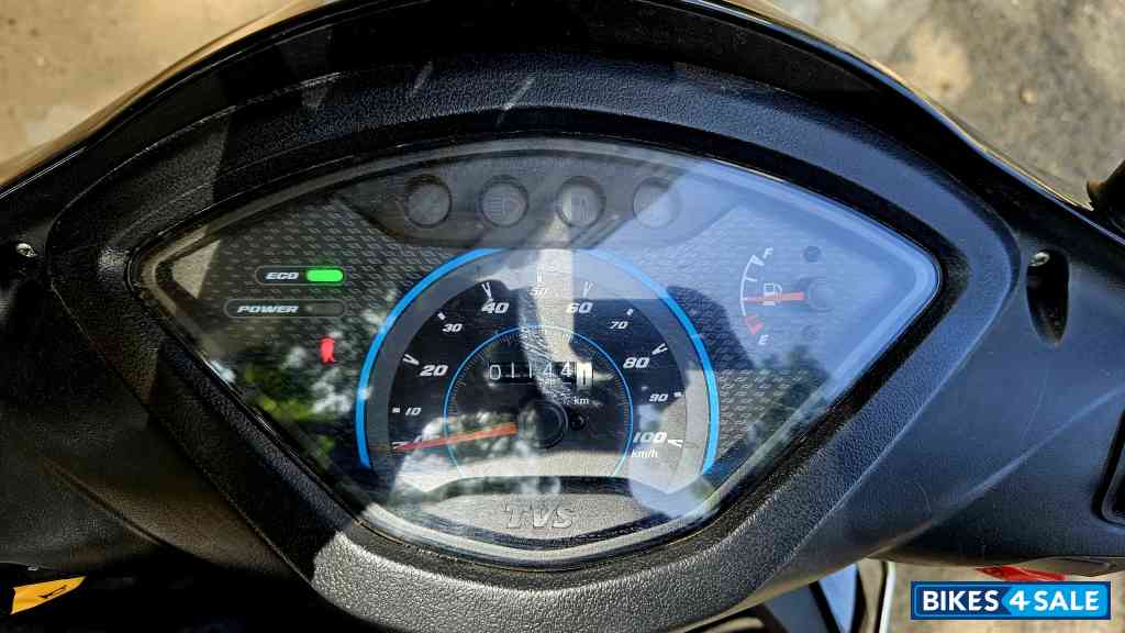 Glossy Black TVS Jupiter