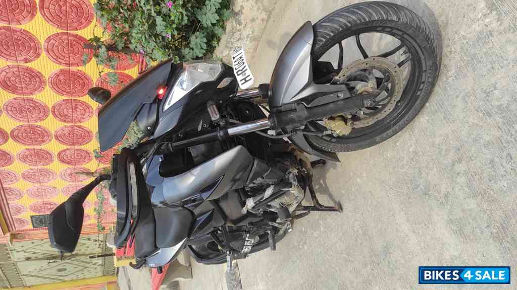 Bajaj Pulsar 200 NS