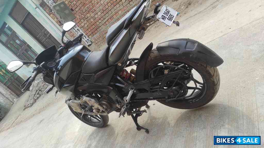 Bajaj Pulsar 200 NS