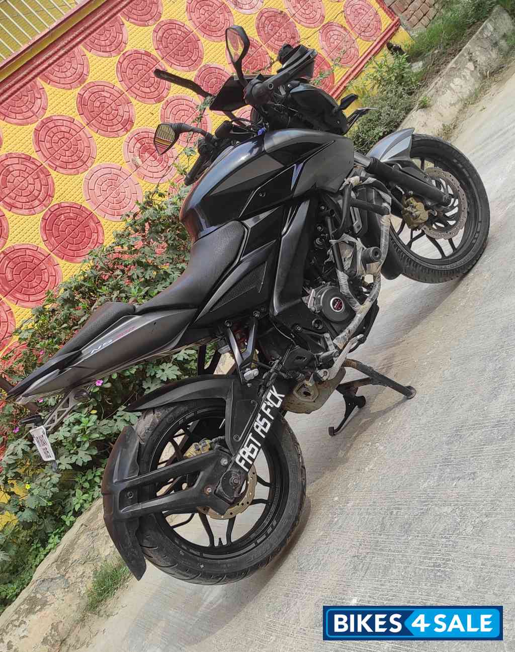 Bajaj Pulsar 200 NS