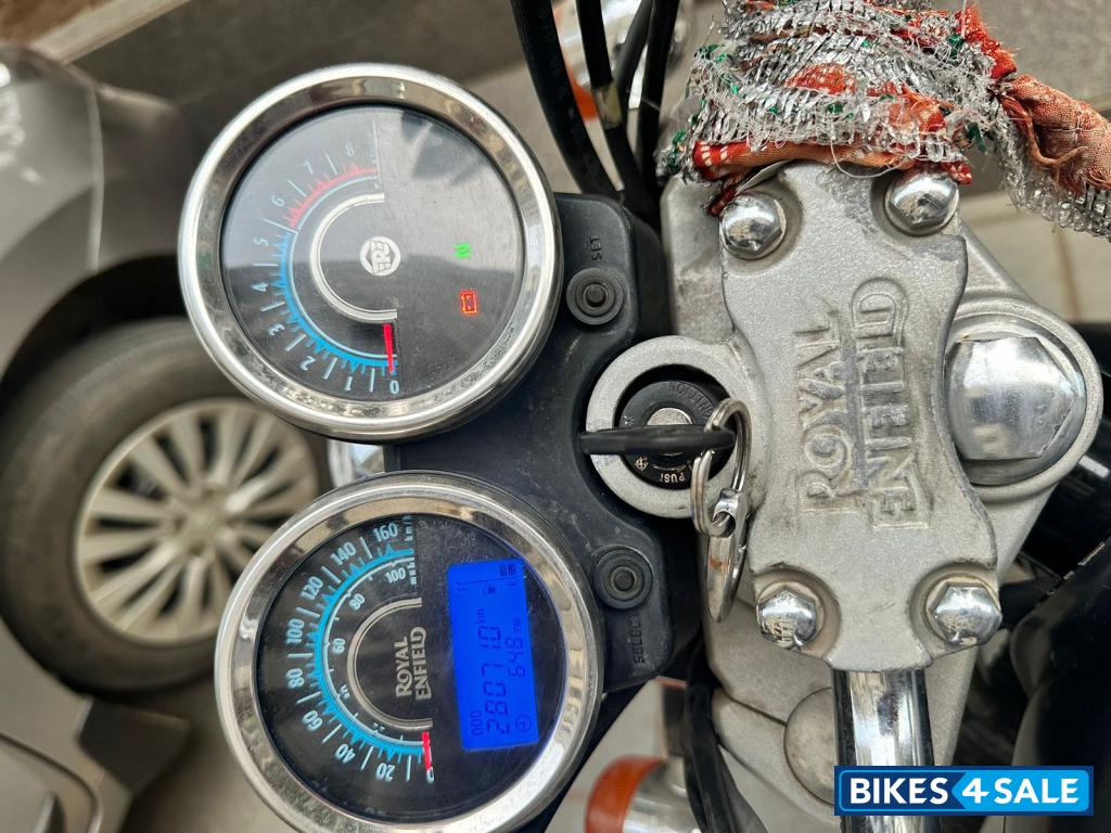 Matt Black Royal Enfield Thunderbird 350