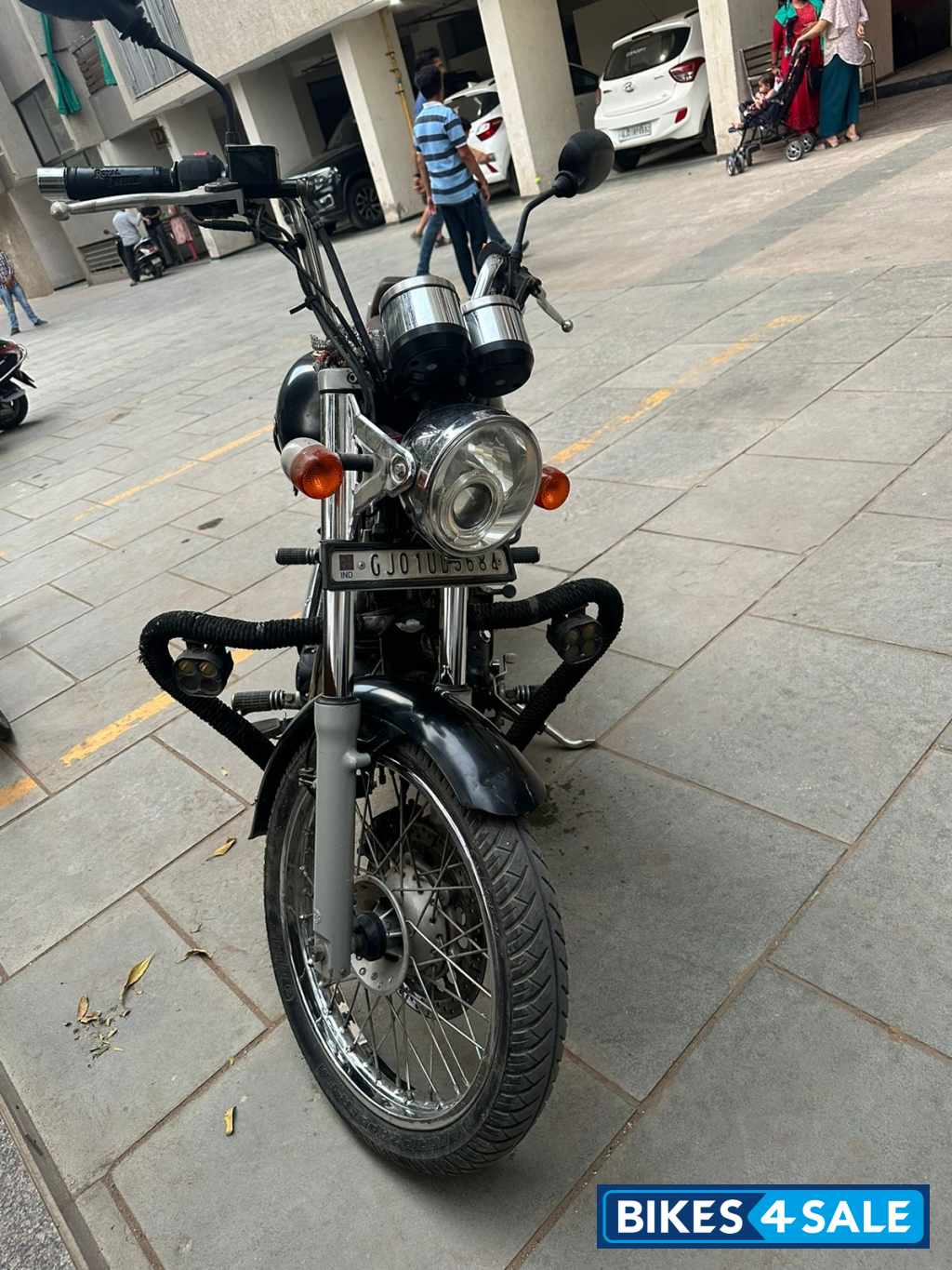 Matt Black Royal Enfield Thunderbird 350