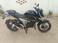 Black Suzuki Gixxer ABS