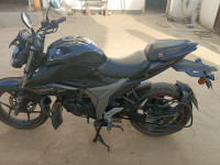 Black Suzuki Gixxer ABS