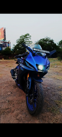 Blue Yamaha R15 V4