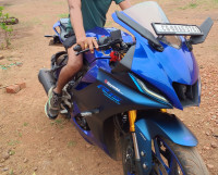 Blue Yamaha R15 V4