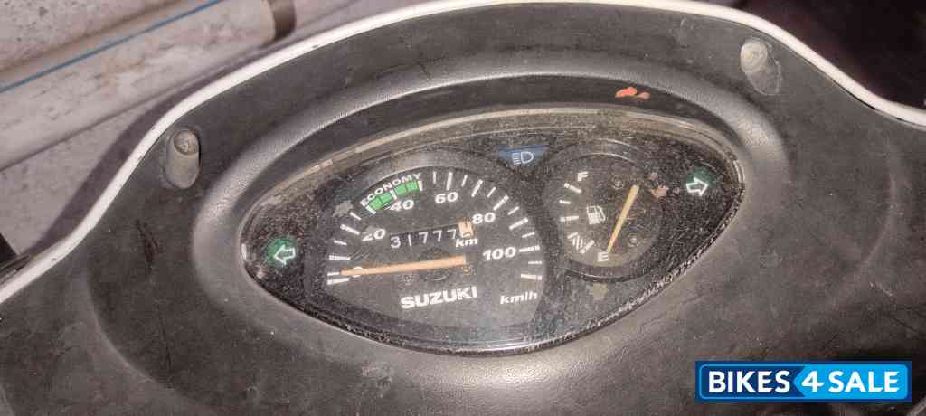 White Suzuki Access 125