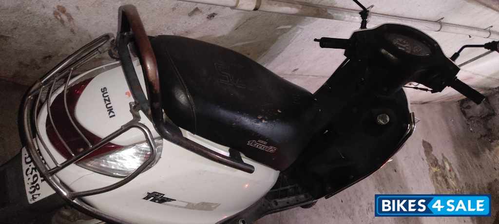 White Suzuki Access 125