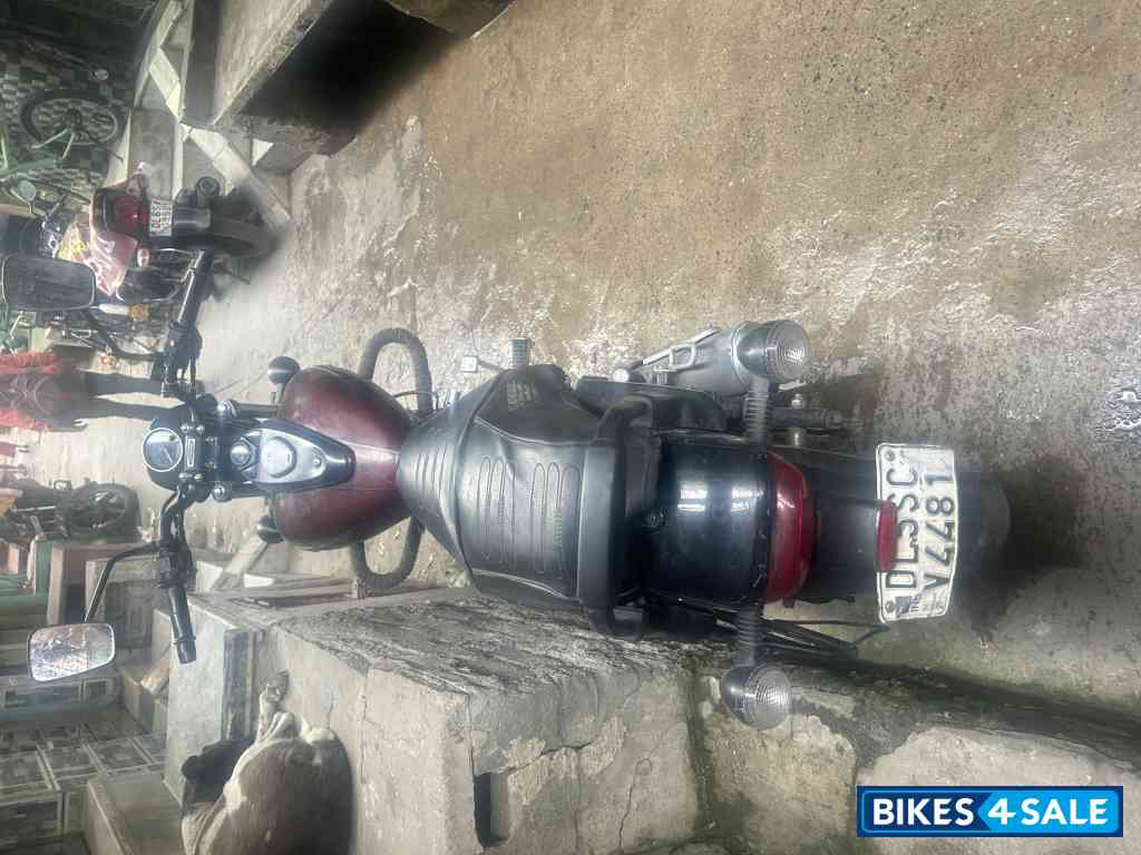 Spicy Red Bajaj Avenger Street 160 BS6