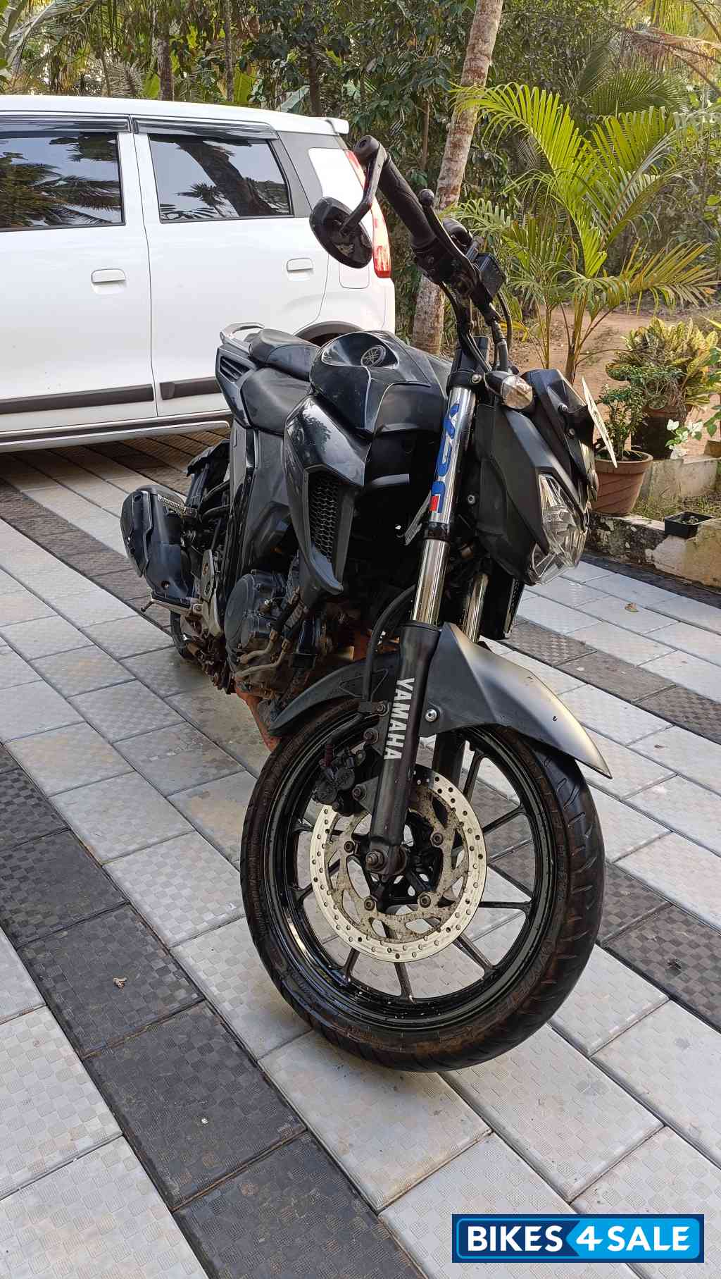 Yamaha FZ25