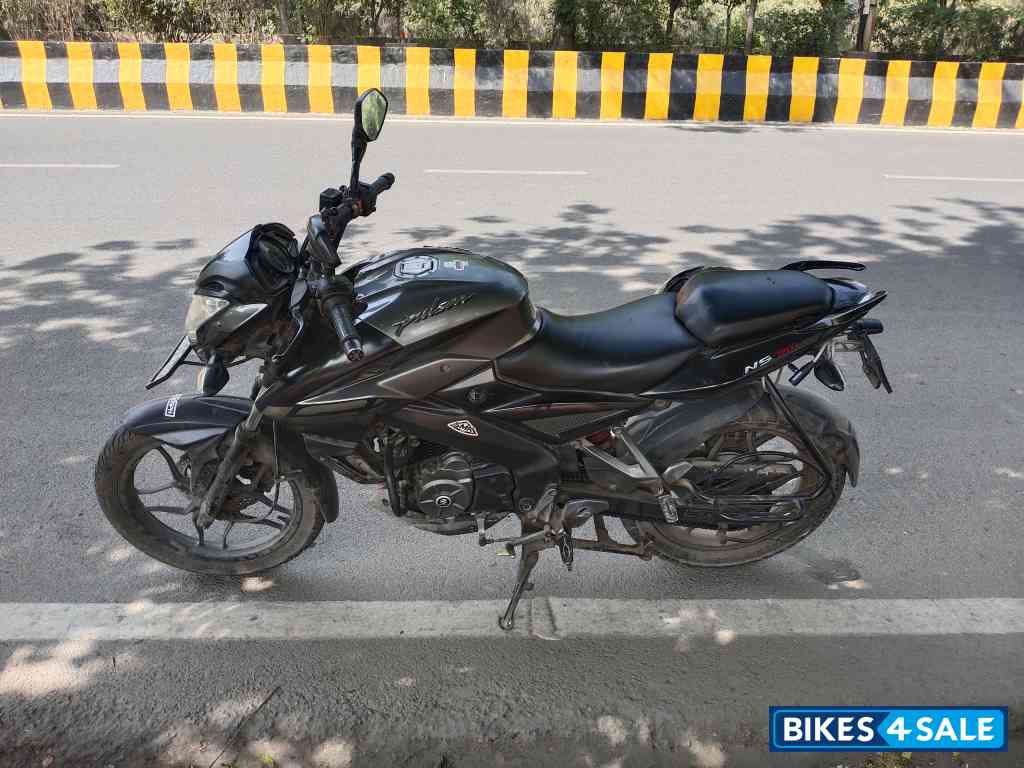 Grey Bajaj Pulsar NS 160 Grey Bajaj Pulsar NS 160