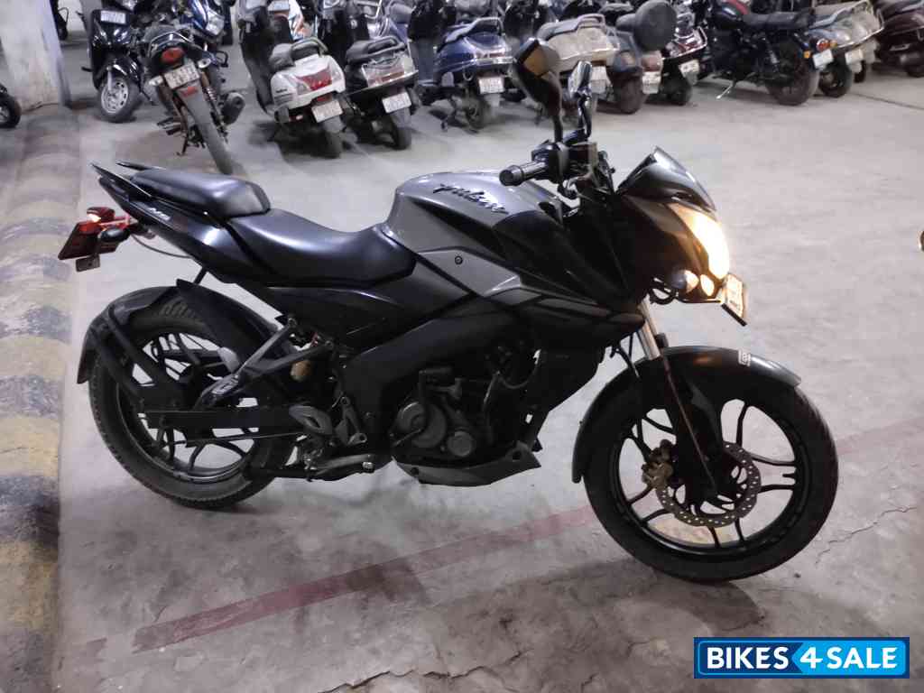 Grey Bajaj Pulsar NS 160 Grey Bajaj Pulsar NS 160