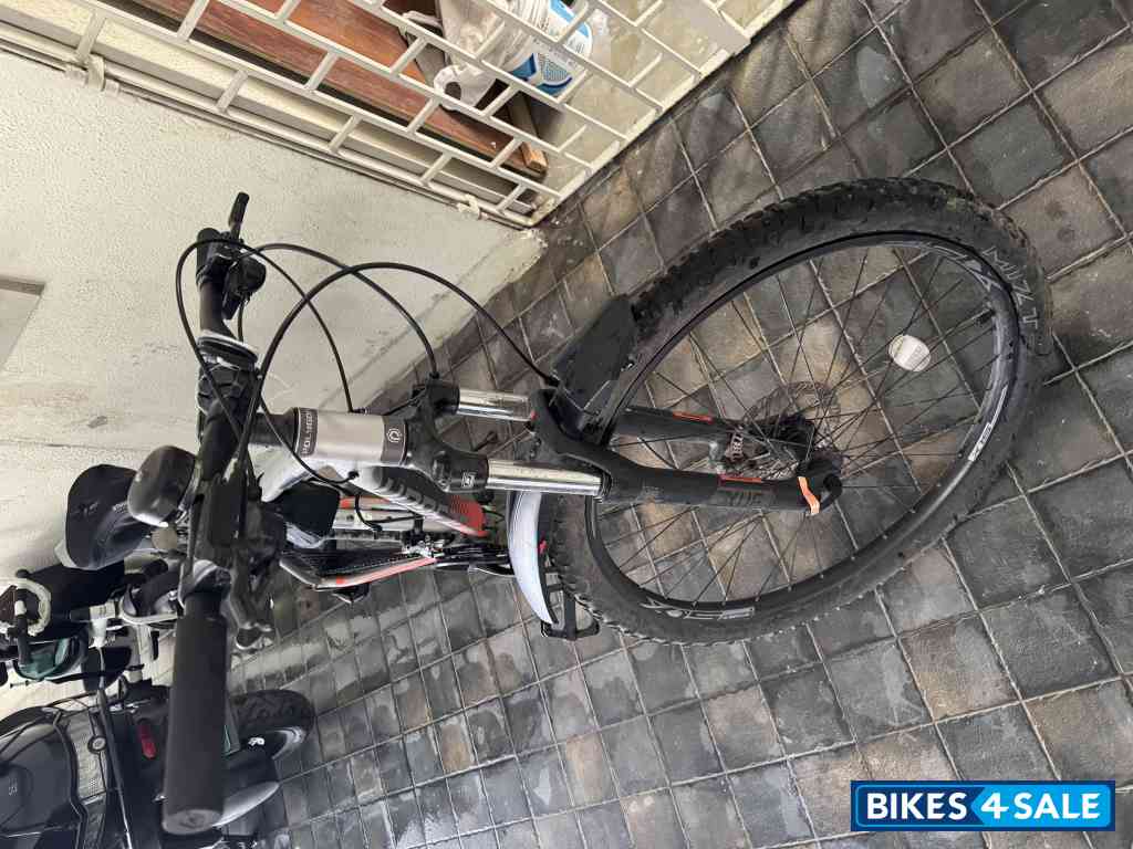 Bicycle Polygon premier 4 Bicycle Polygon premier 4