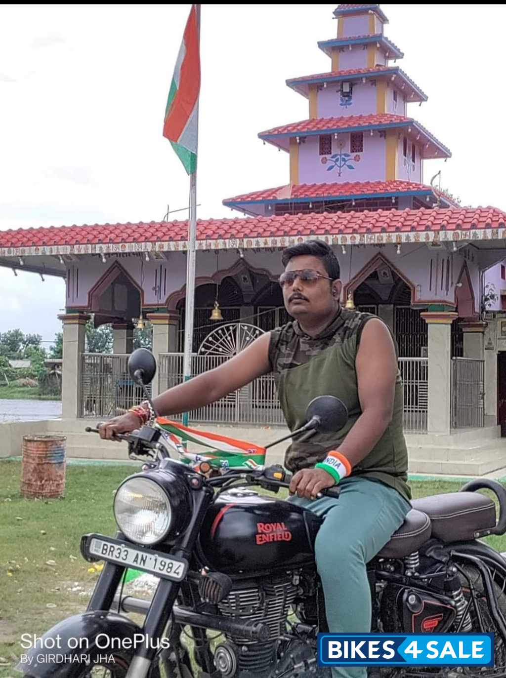 Stealth Black Royal Enfield Classic 350 Dual Channel BS6