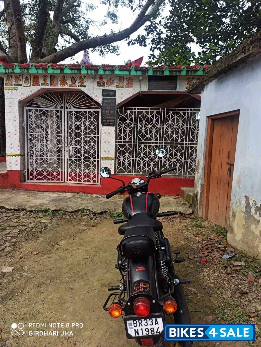 Stealth Black Royal Enfield Classic 350 Dual Channel BS6