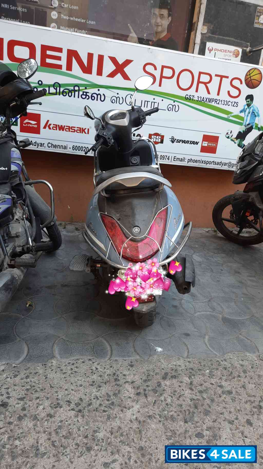 Cool Blue Yamaha Fascino 125 Fi Hybrid