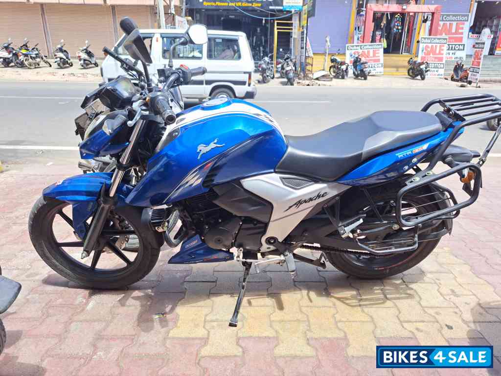 TVS Apache RTR 160 4V BS6