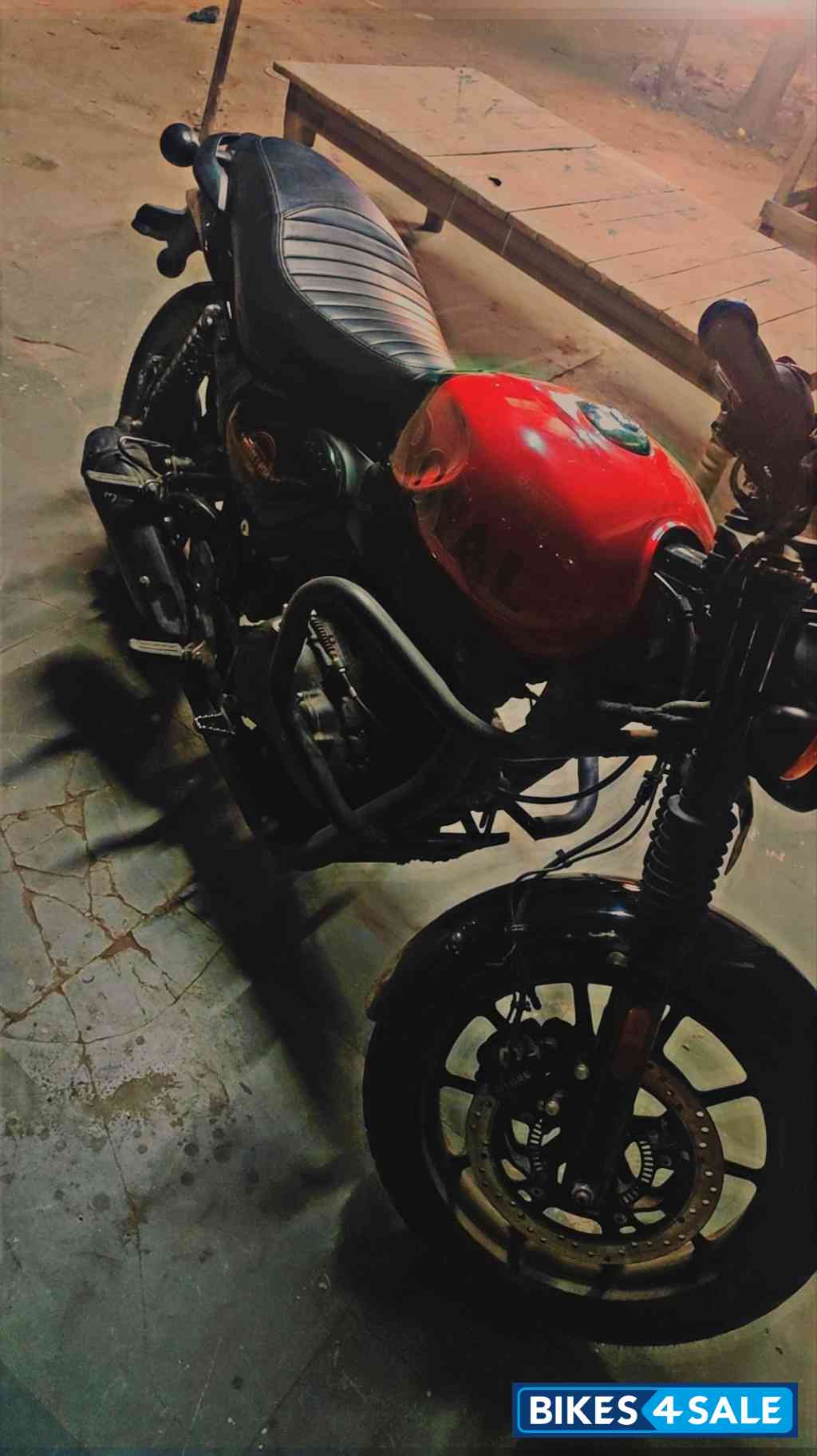 Royal Enfield Hunter 350 Metro
