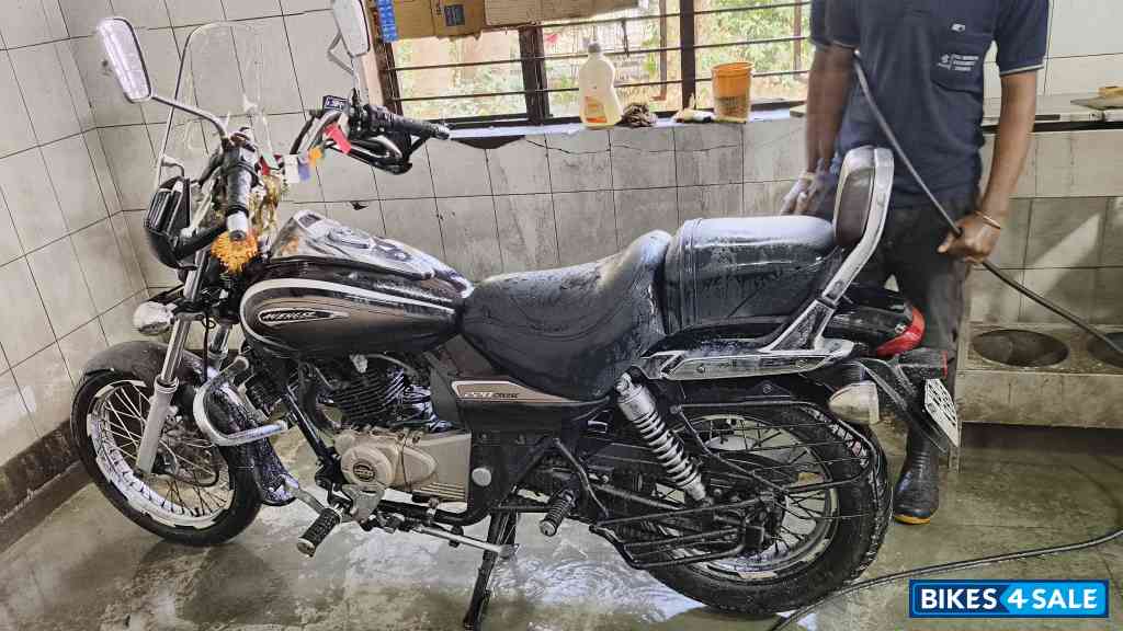 Bajaj Avenger Cruise 220
