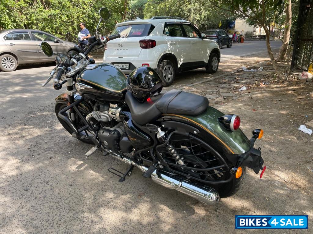 Interstellar Green Royal Enfield Super Meteor 650