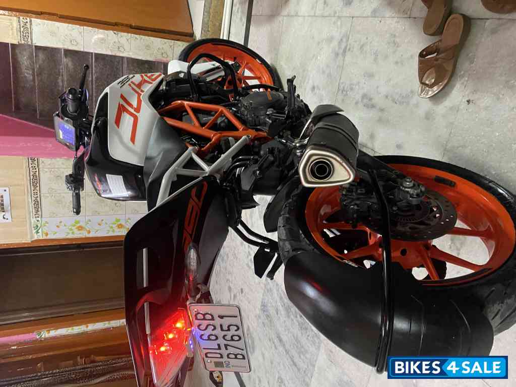 Dual Tone KTM Duke 390