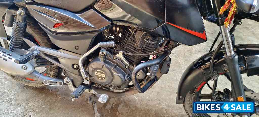 Bajaj Pulsar 125 Neon BS6