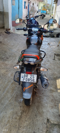 Bajaj Pulsar 125 Neon BS6