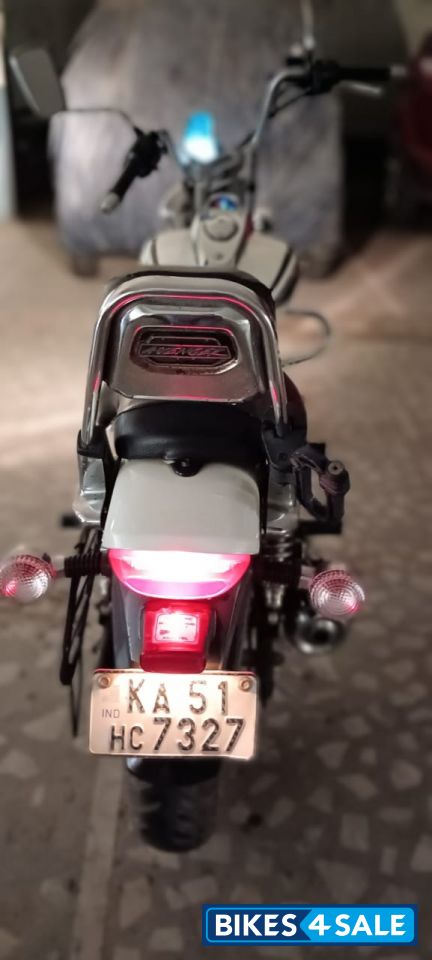 Bajaj Avenger Cruise 220 Bajaj Avenger Cruise 220