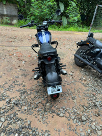 Yezdi Scrambler Dual Tone