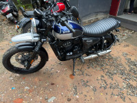 Yezdi Scrambler Dual Tone