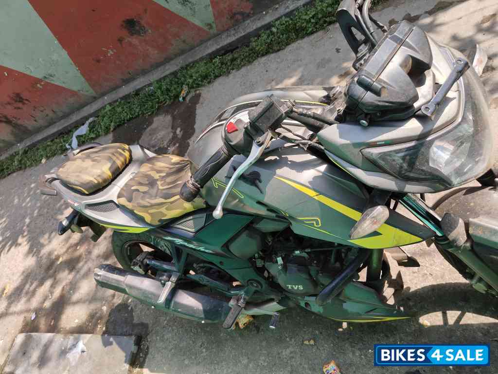 TVS Apache RTR 200 4V Race Edition 2.0