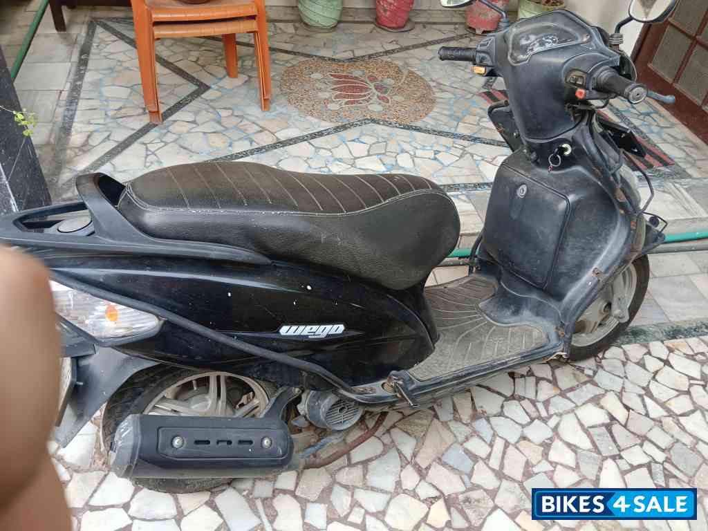 Black TVS Wego Black TVS Wego