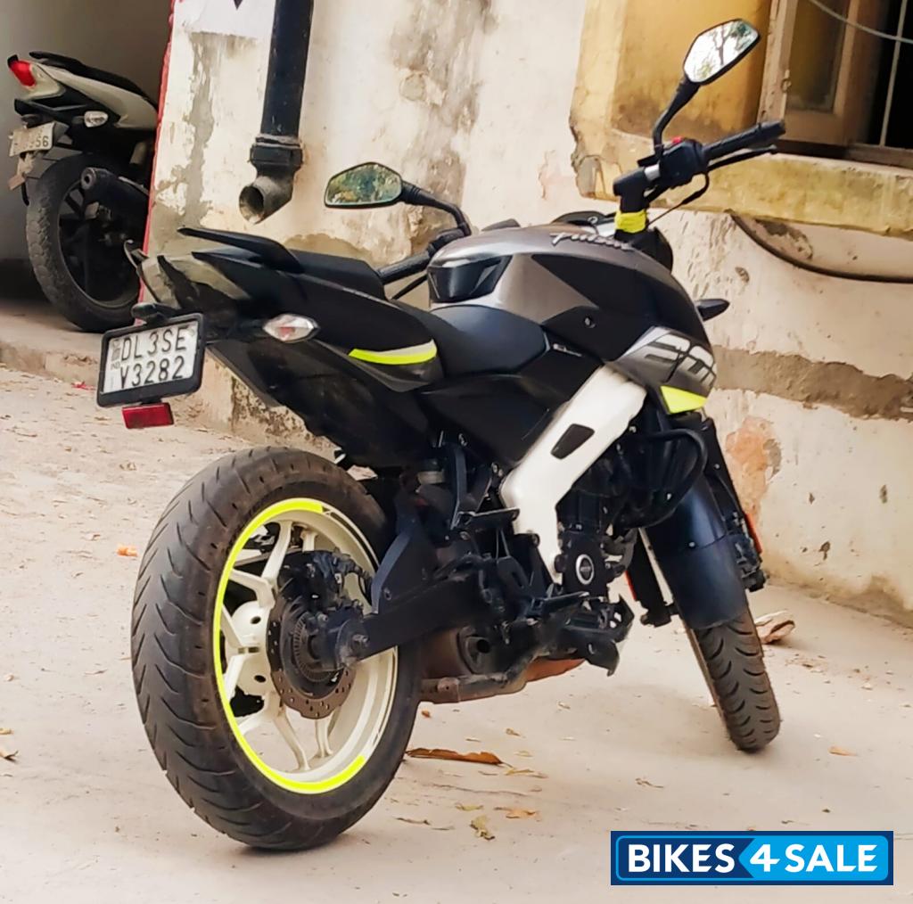 Bajaj Pulsar NS 200 BS6