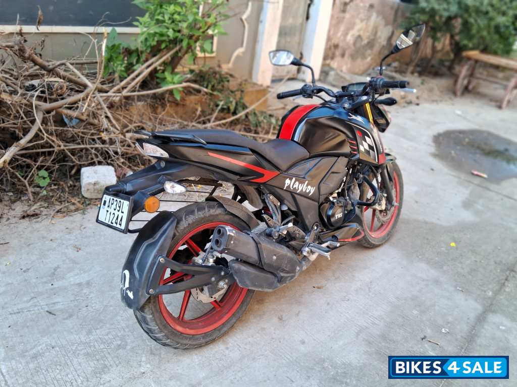 Matte Block TVS Apache RTR 160 4V Special Edition