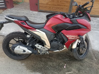 Matte Red Yamaha Fazer 25