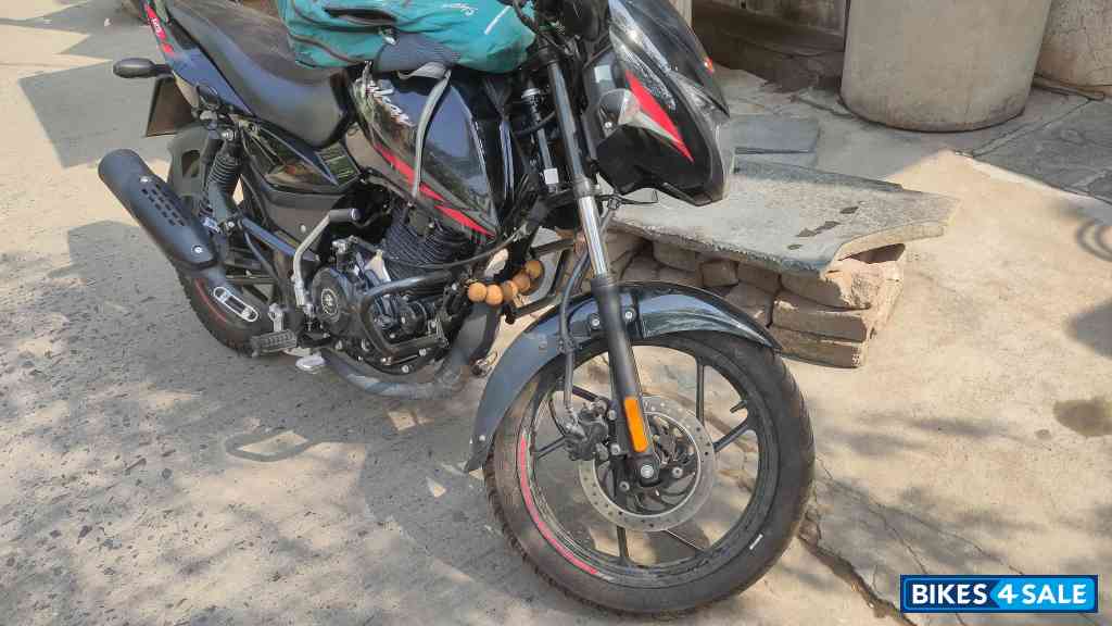 Bajaj Pulsar 125 Neon BS6