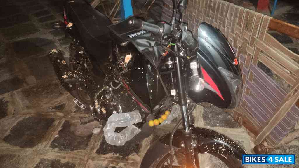 Bajaj Pulsar 125 Neon BS6