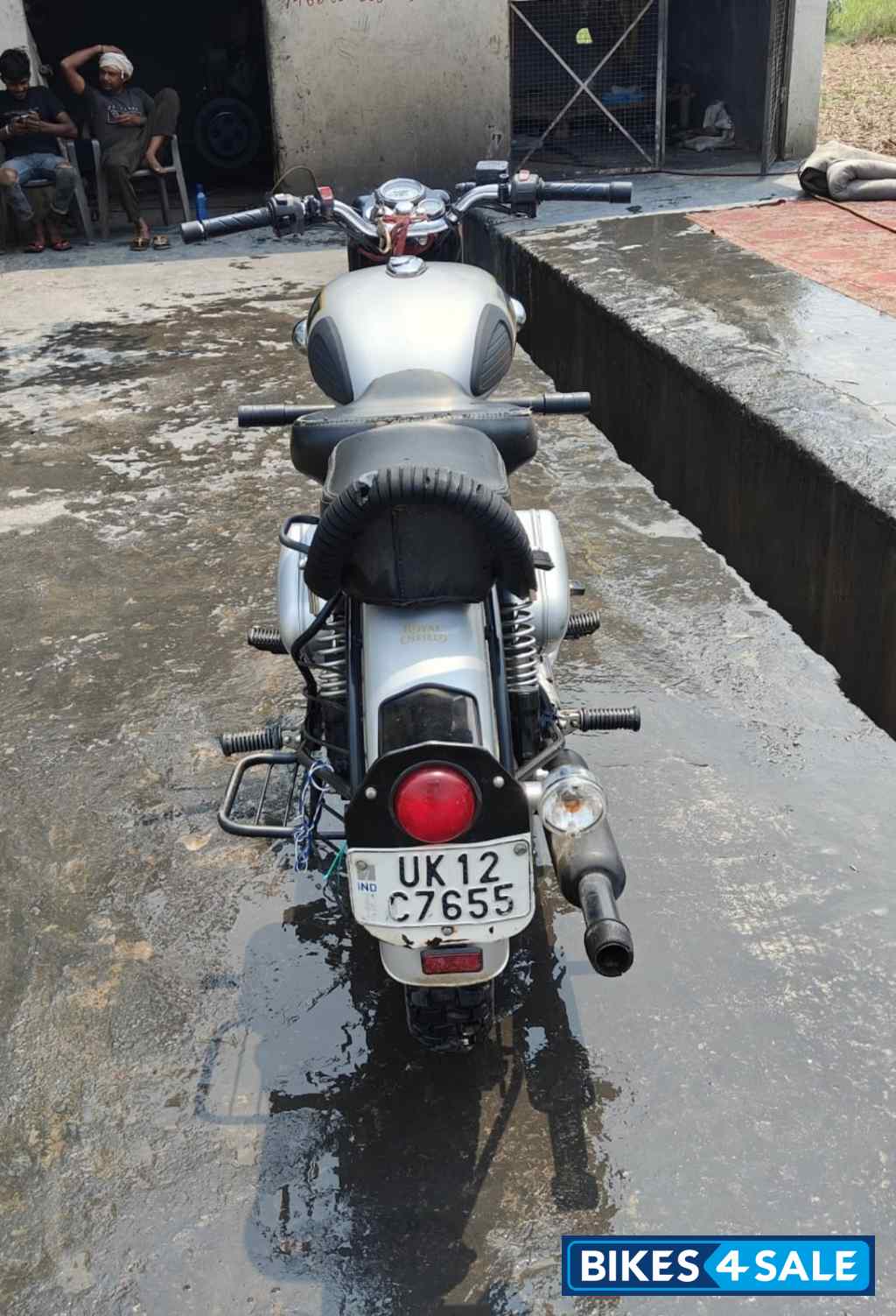 Silver Royal Enfield Classic 350