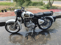 Silver Royal Enfield Classic 350