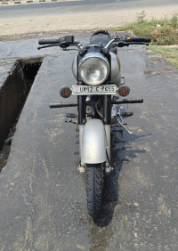 Silver Royal Enfield Classic 350