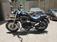 Black Royal Enfield Thunderbird 350