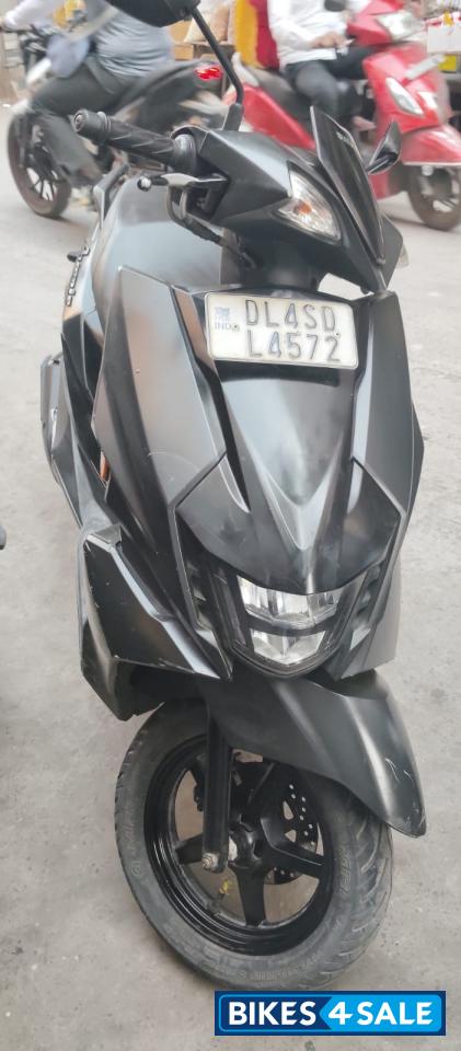 Suzuki Avenis 125 Standard Edition