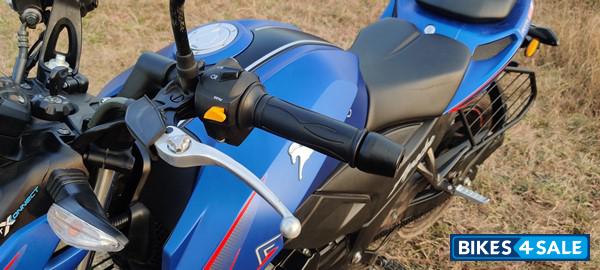 Met Blue TVS Apache RTR 200 4V ABS