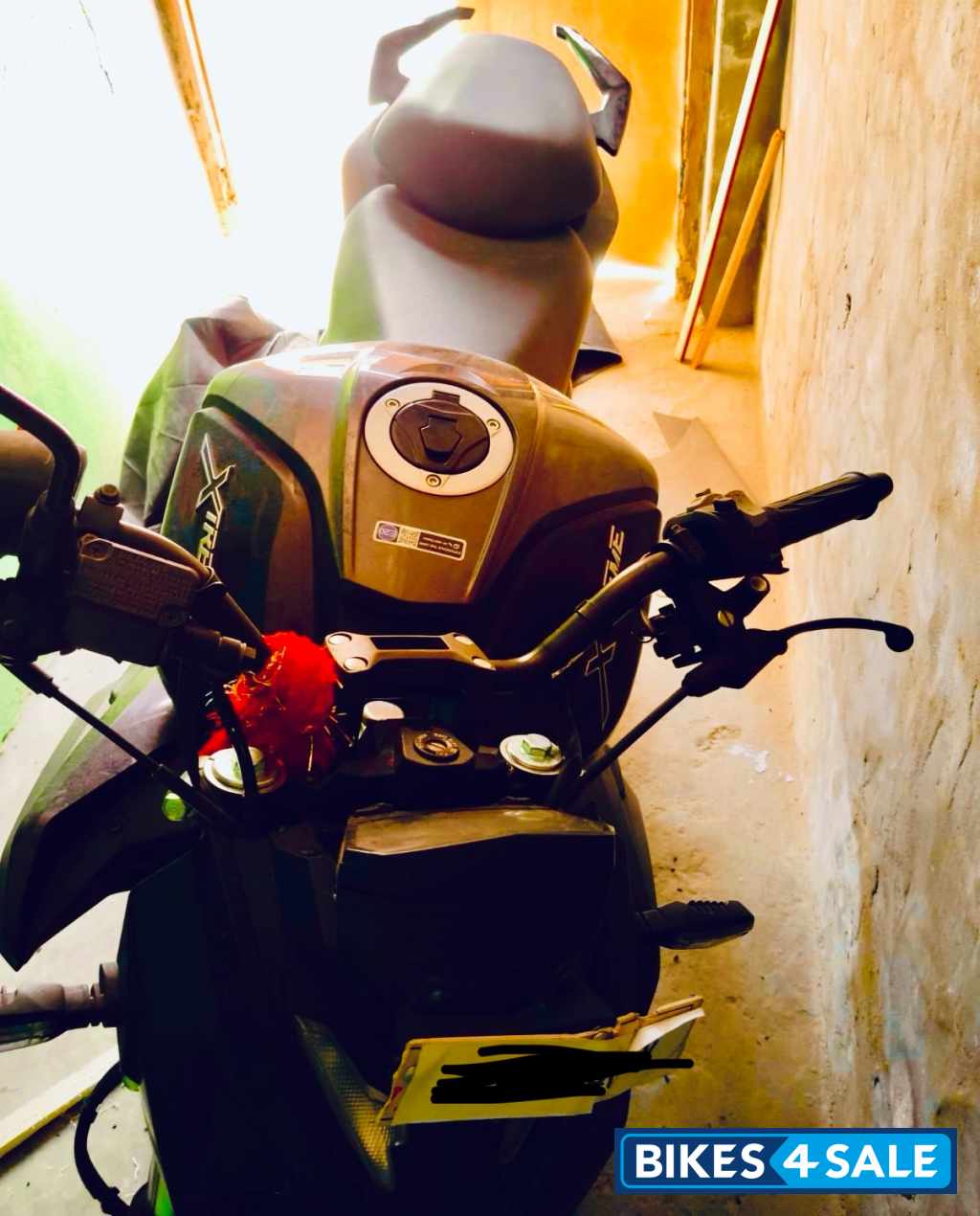 Black Hero Xtreme 125R Black Hero Xtreme 125R