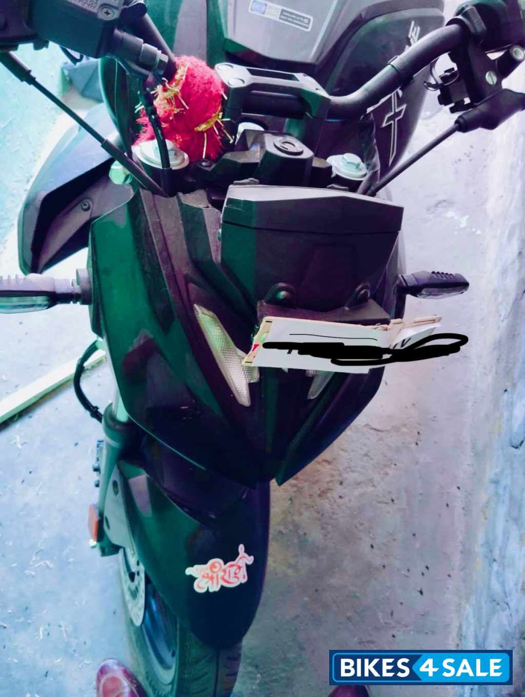 Black Hero Xtreme 125R Black Hero Xtreme 125R